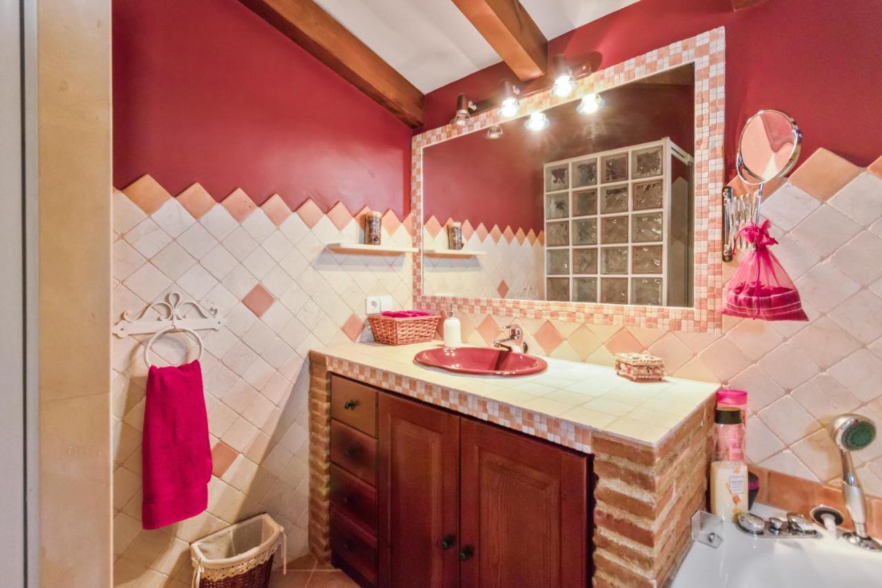 Villa Estilo Mediterranea Con Piscina, Jardin, Bbq Y Jacuzzi - Villa Bel Air Real エステポナ エクステリア 写真
