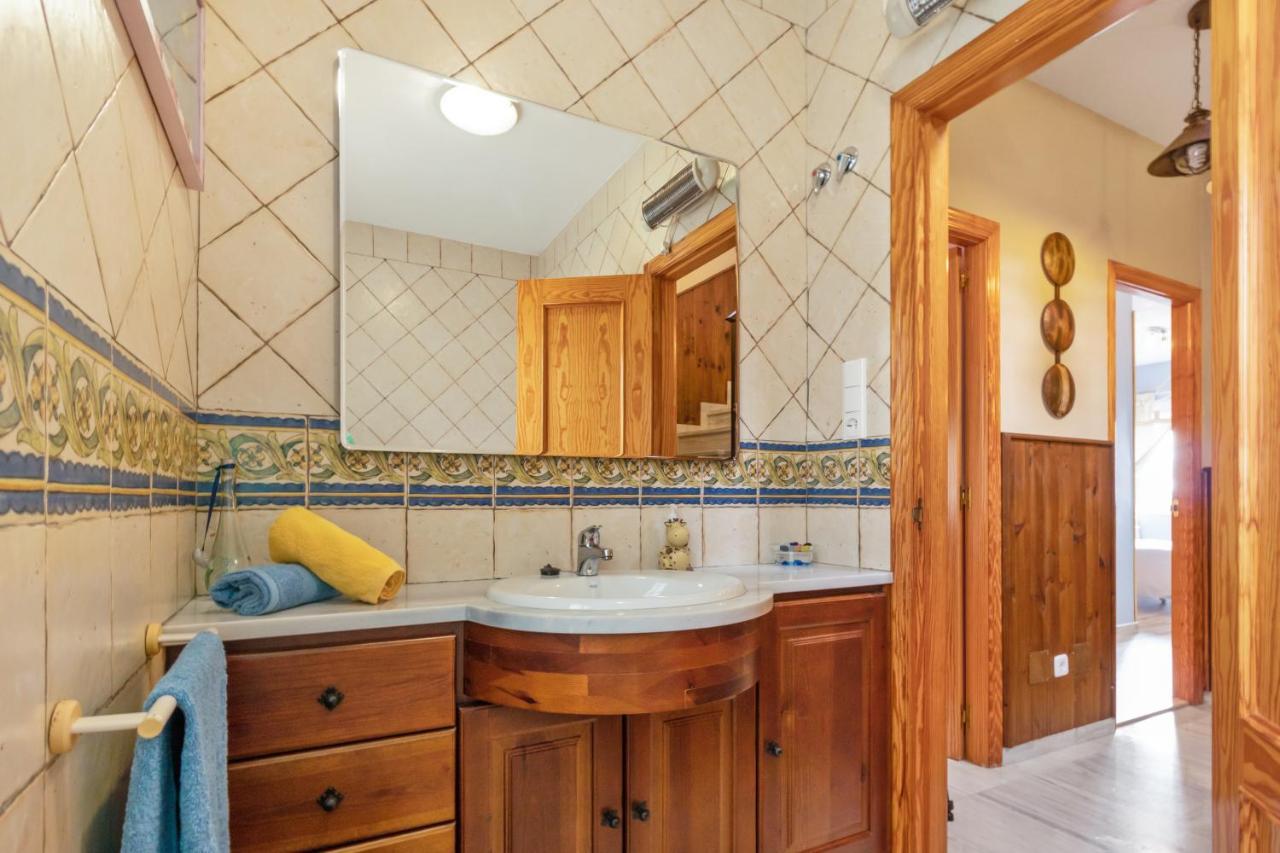 Villa Estilo Mediterranea Con Piscina, Jardin, Bbq Y Jacuzzi - Villa Bel Air Real エステポナ エクステリア 写真